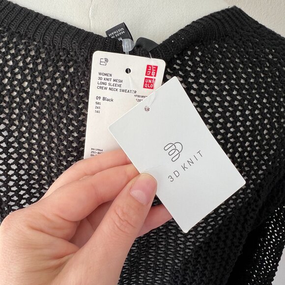 Uniqlo women's 3D knit mesh long-sleeve crewneck sweater, size medium NWT - Picture 2 of 9
